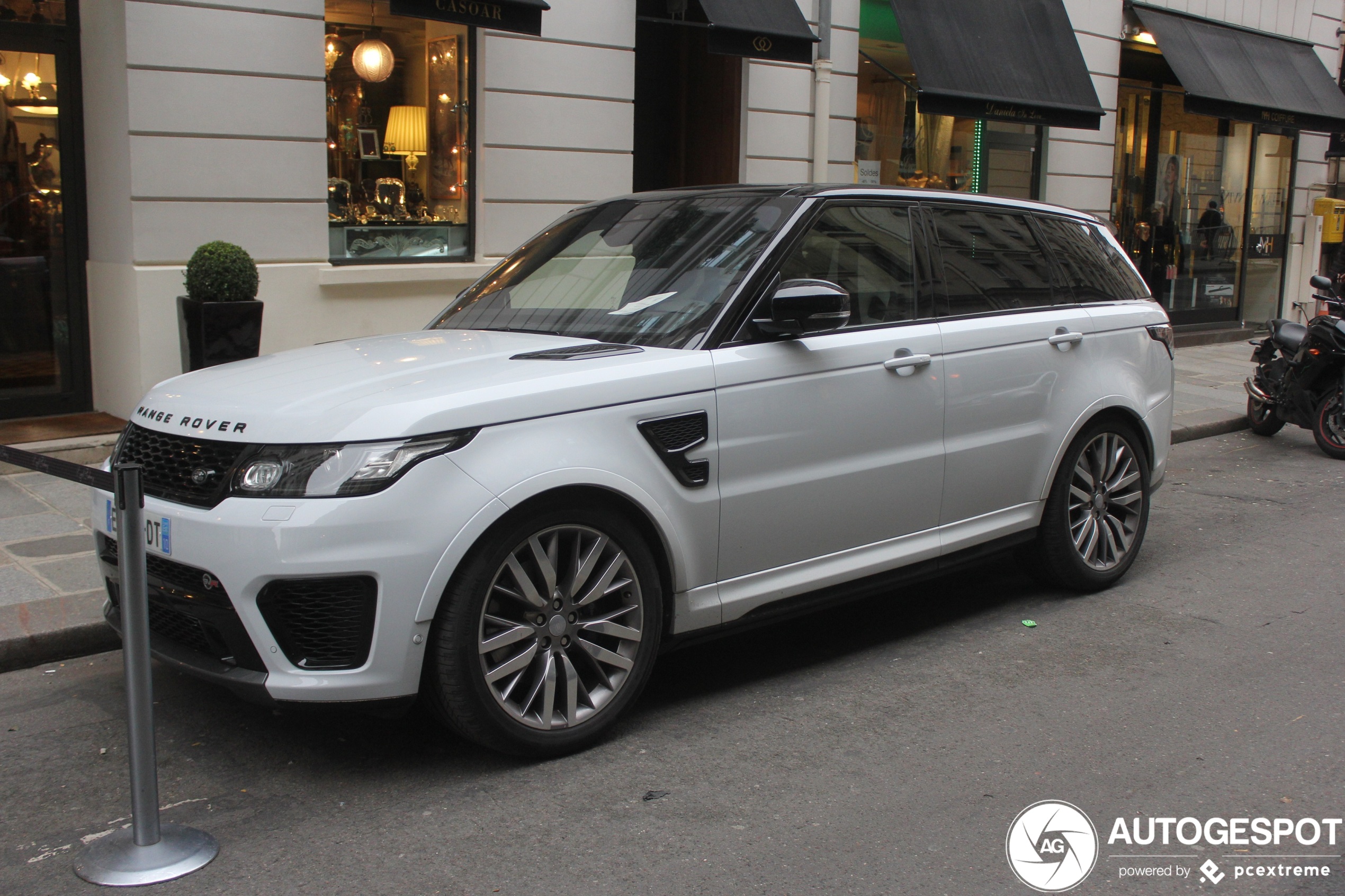 Land Rover Range Rover Sport SVR