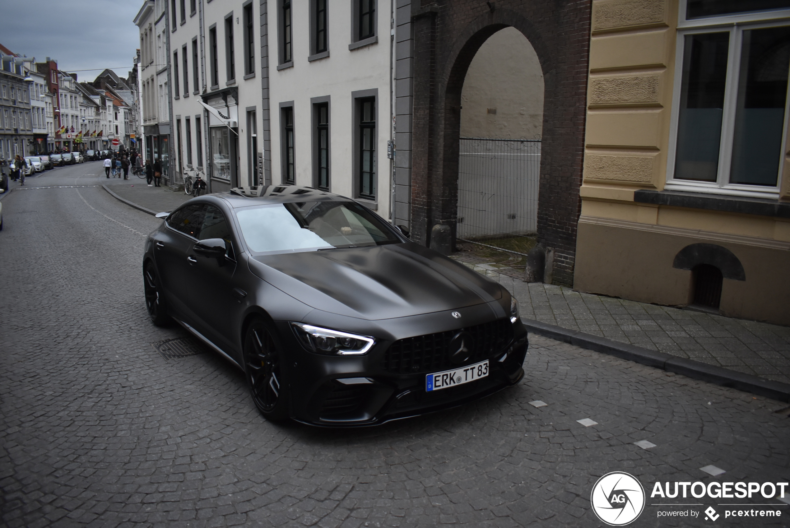 Mercedes-AMG GT 63 S X290