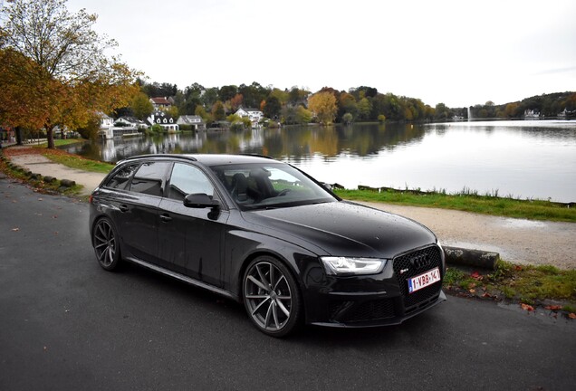 Audi RS4 Avant B8