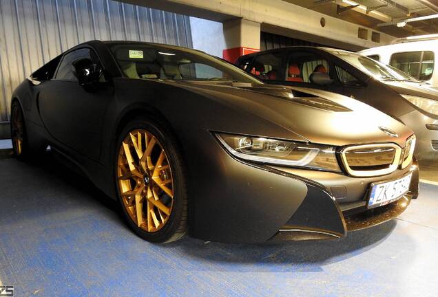 BMW i8