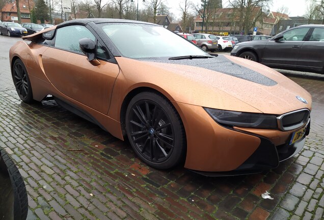 BMW i8 Roadster