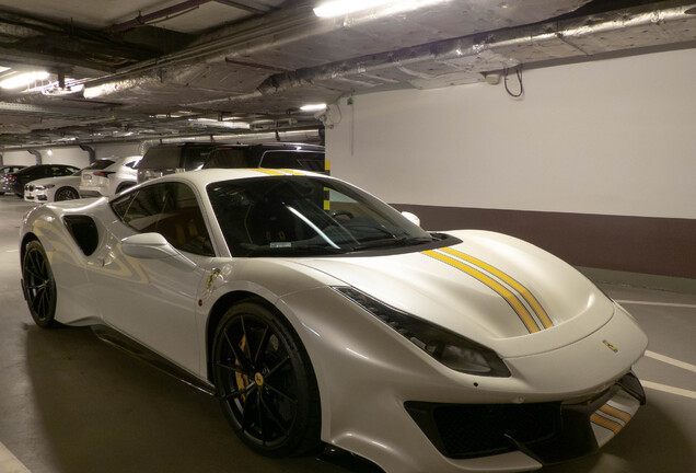 Ferrari 488 Pista