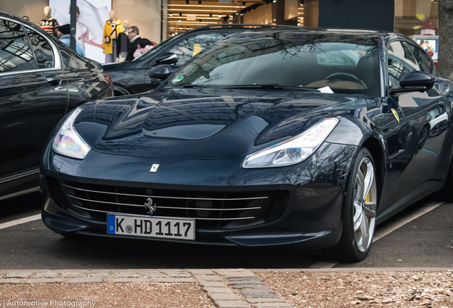 Ferrari GTC4Lusso