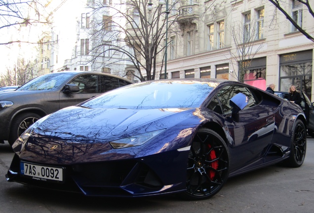 Lamborghini Huracán LP640-4 EVO