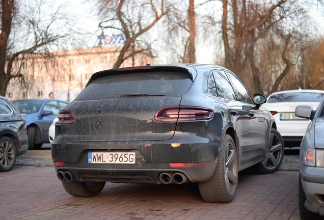 Porsche 95B Macan GTS