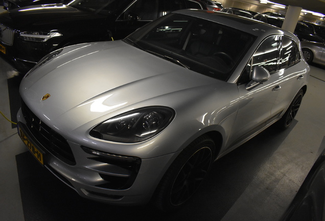 Porsche 95B Macan Turbo