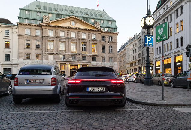 Porsche 971 Panamera Turbo S E-Hybrid Sport Turismo