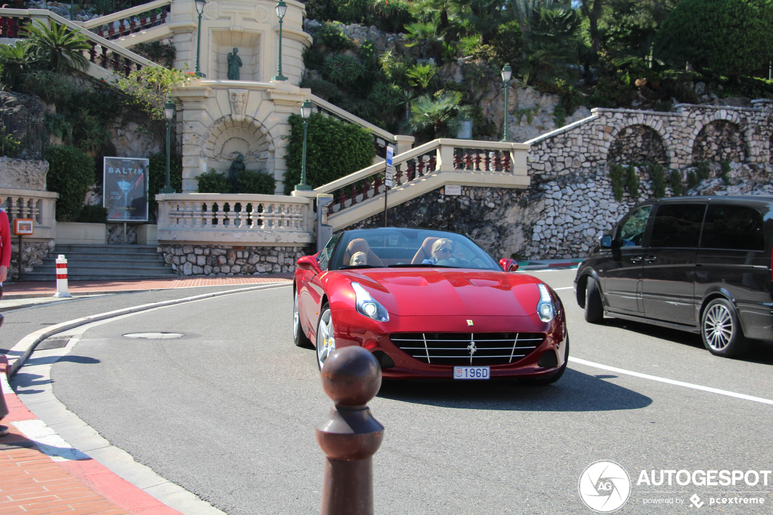 Ferrari California T