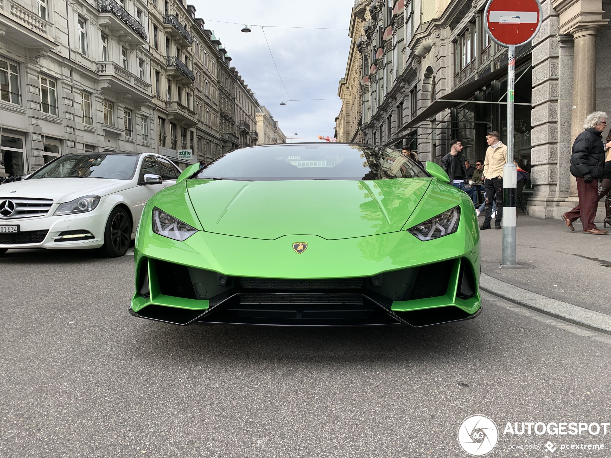 Lamborghini Huracán LP640-4 EVO Spyder