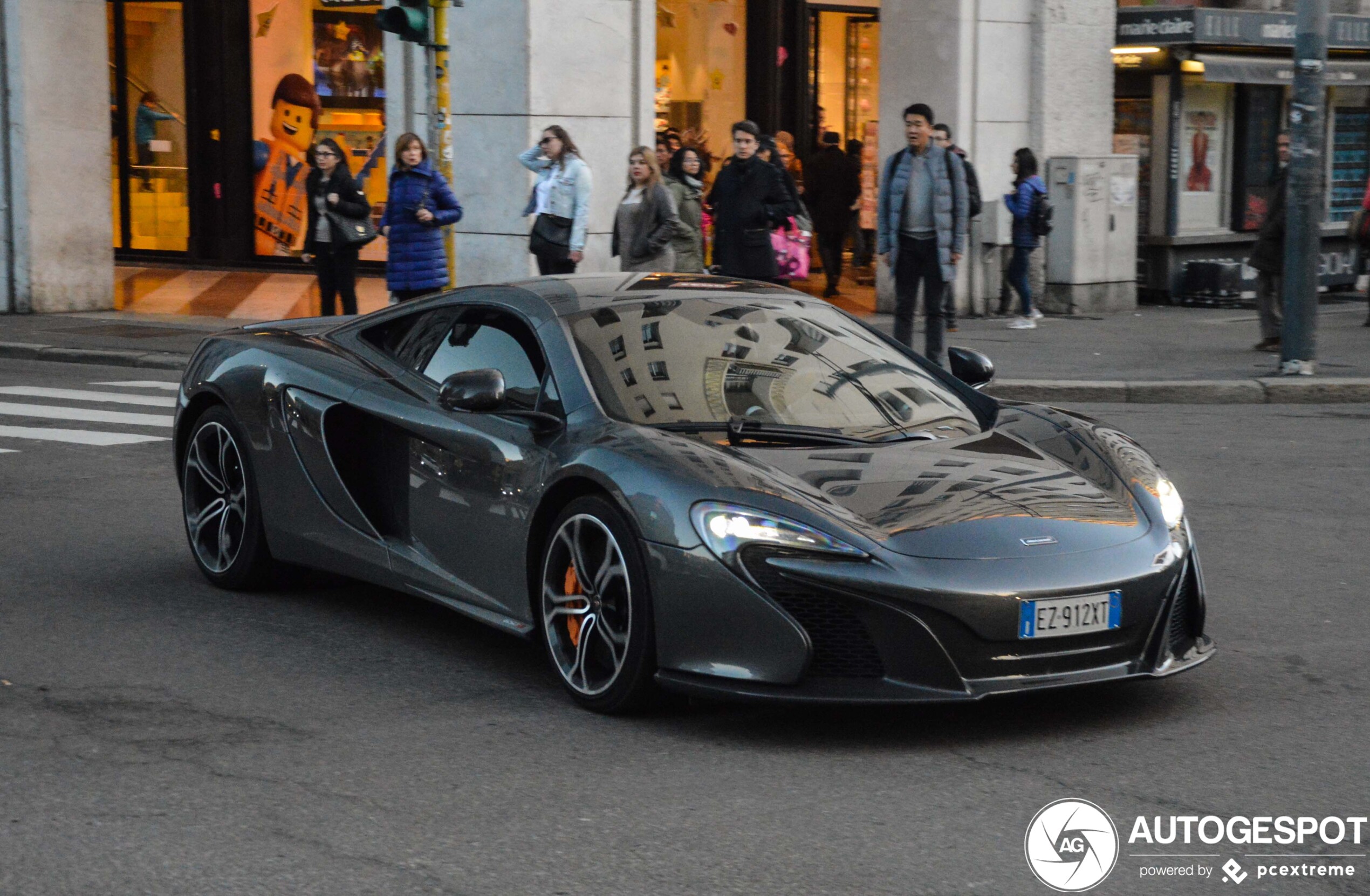 McLaren 650S