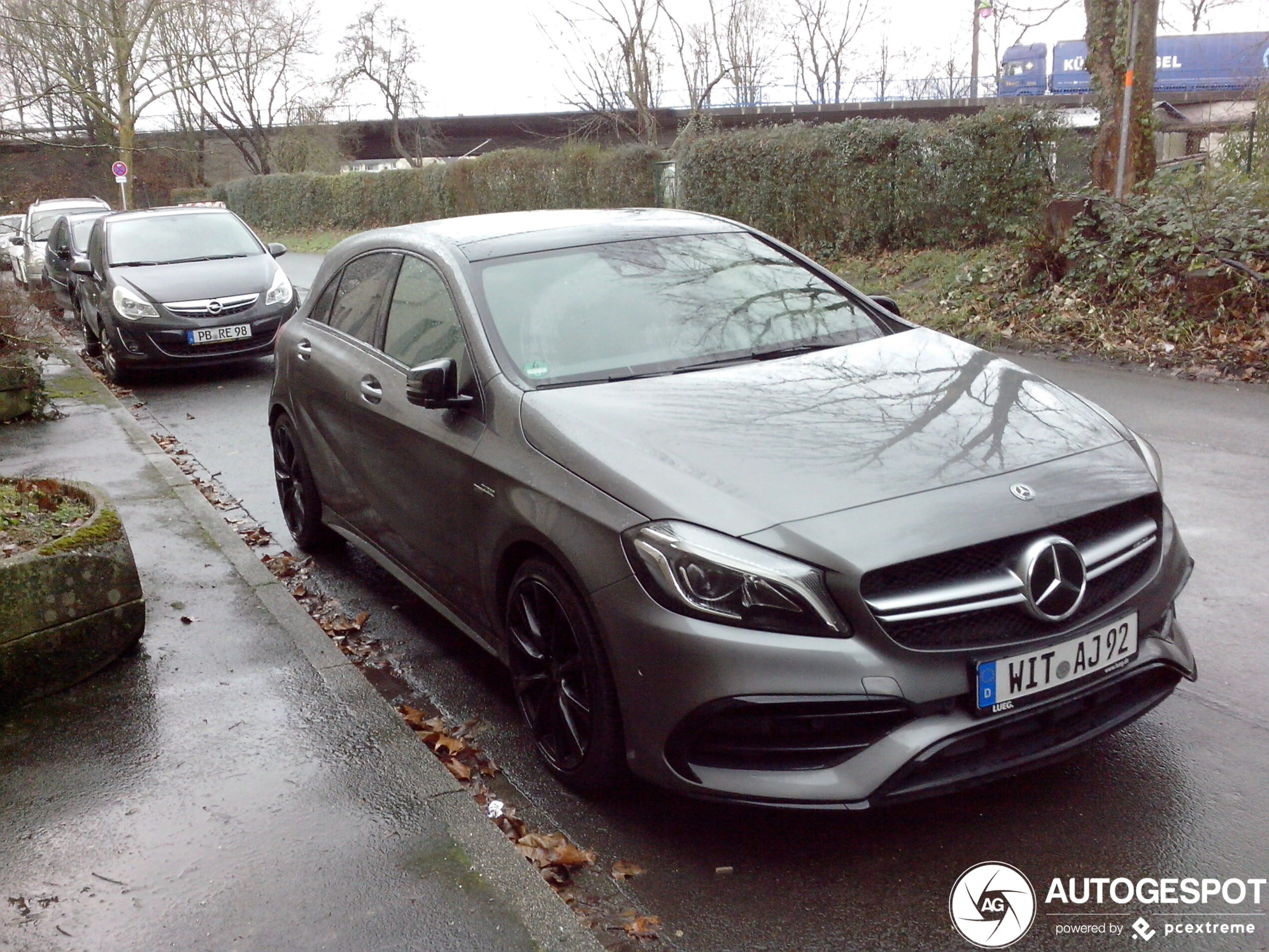 Mercedes-AMG A 45 W176 2015