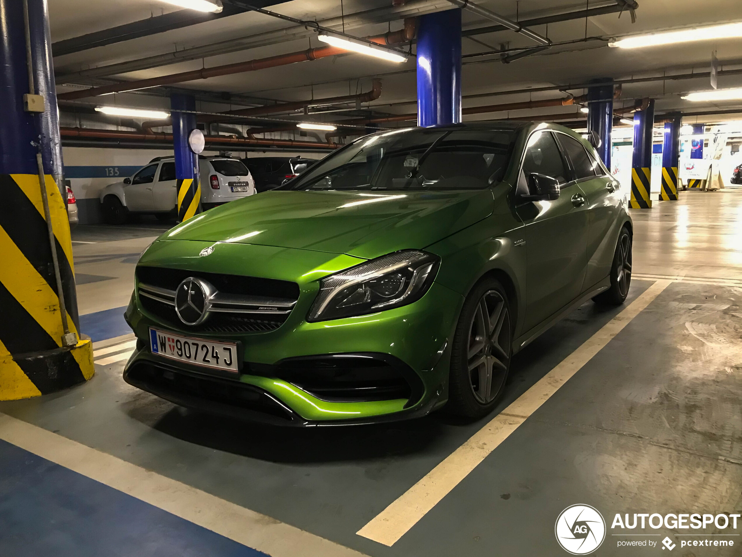 Mercedes-AMG A 45 W176 2015