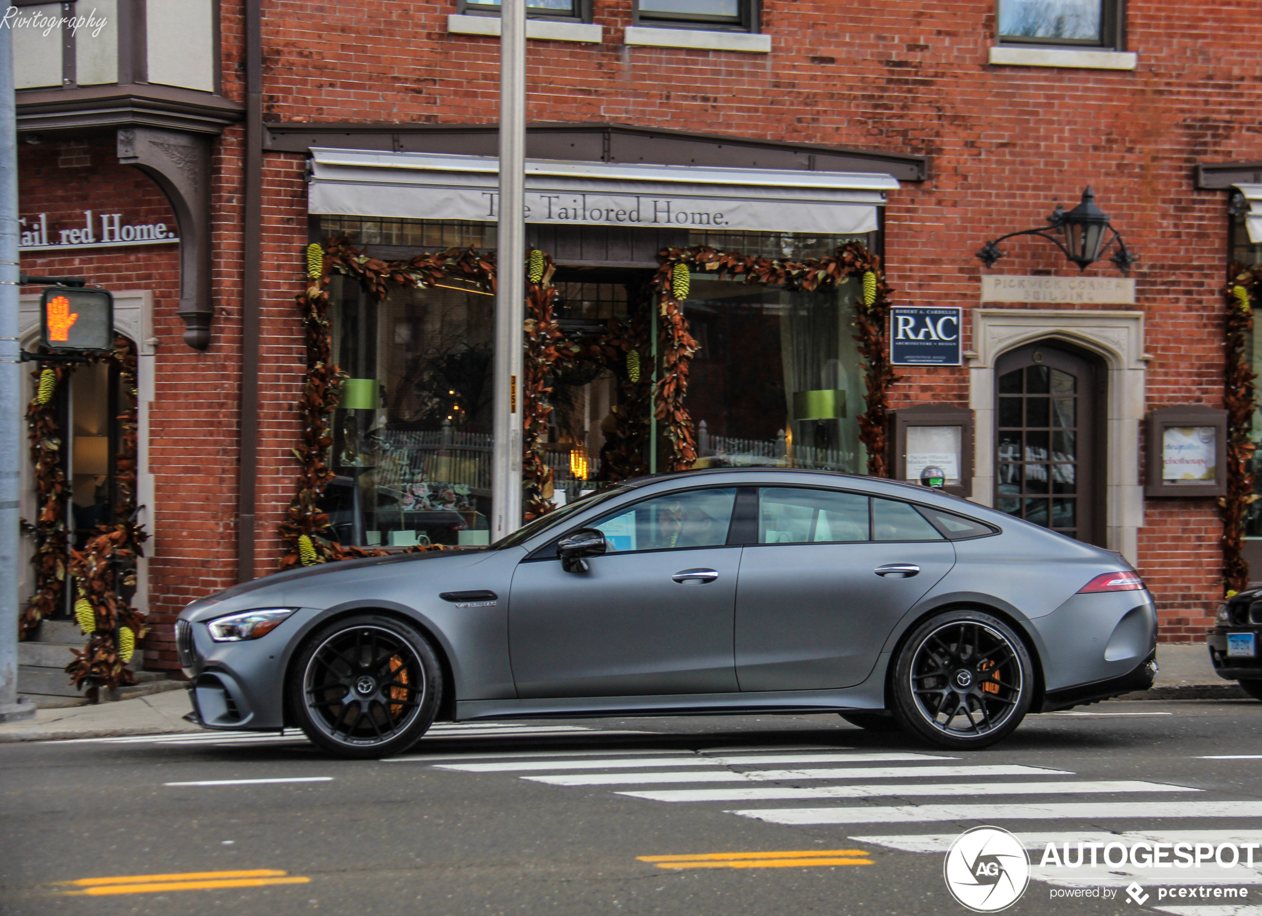 Mercedes-AMG GT 63 X290