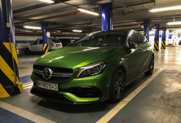 Mercedes-AMG A 45 W176 2015