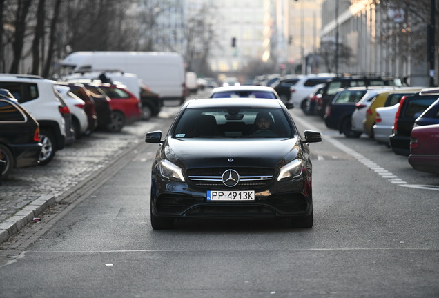 Mercedes-AMG A 45 W176 2015