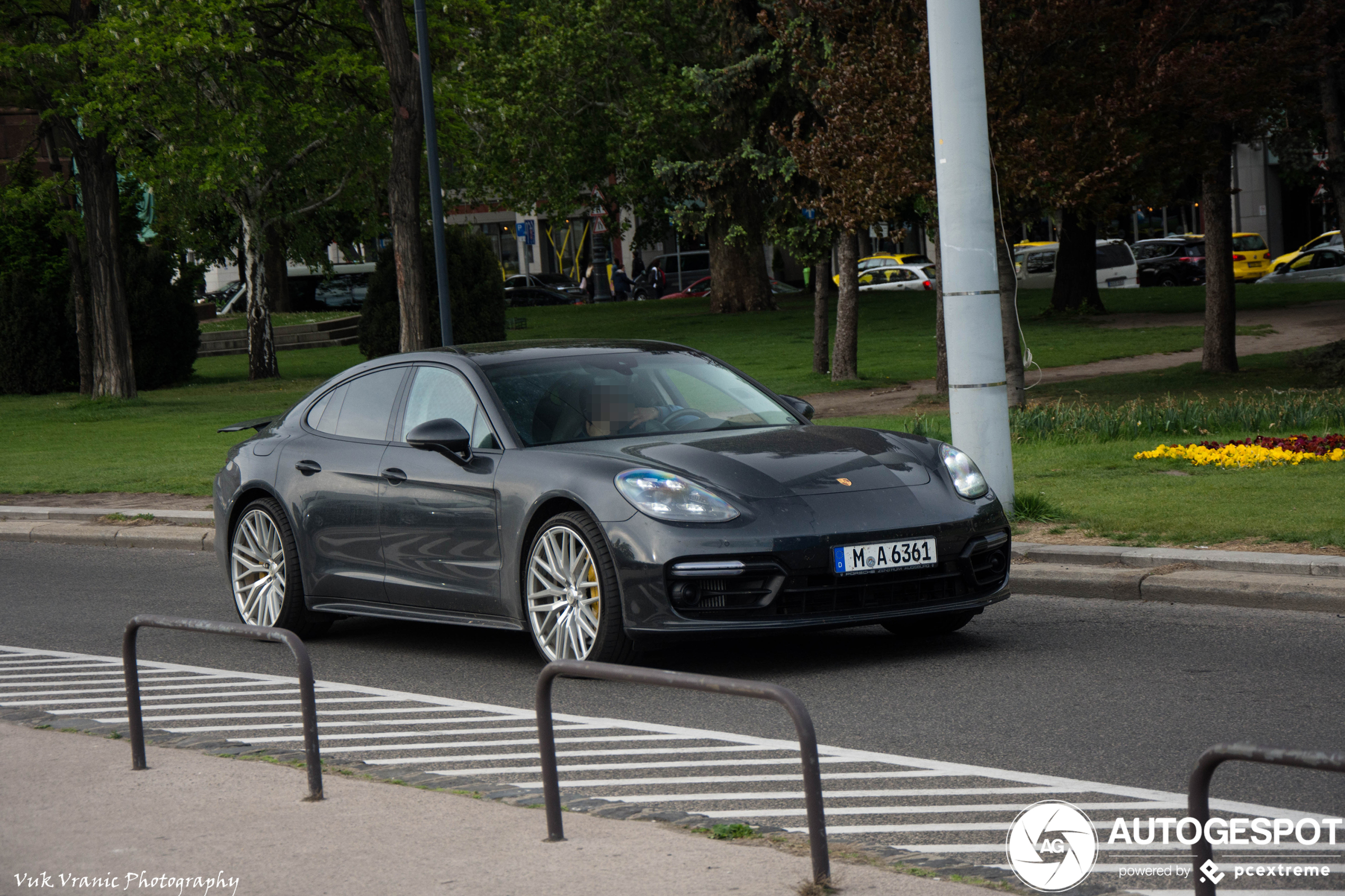 Porsche 971 Panamera Turbo