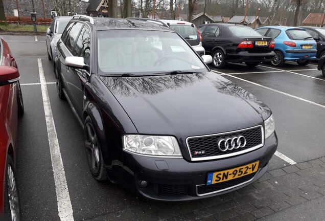 Audi RS6 Avant C5