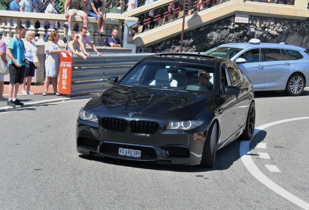 BMW M5 F10 2011