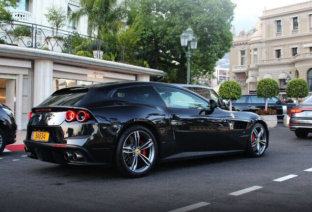 Ferrari GTC4Lusso