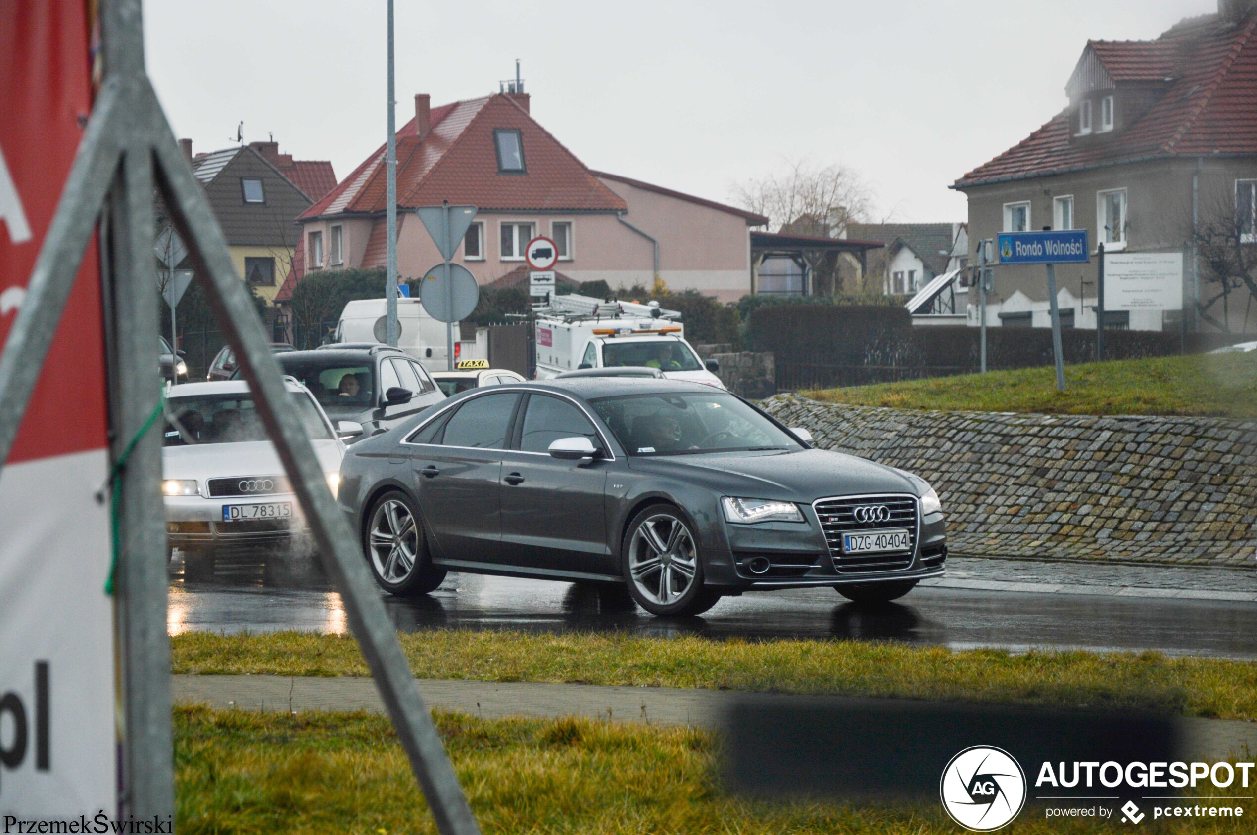 Audi S8 D4