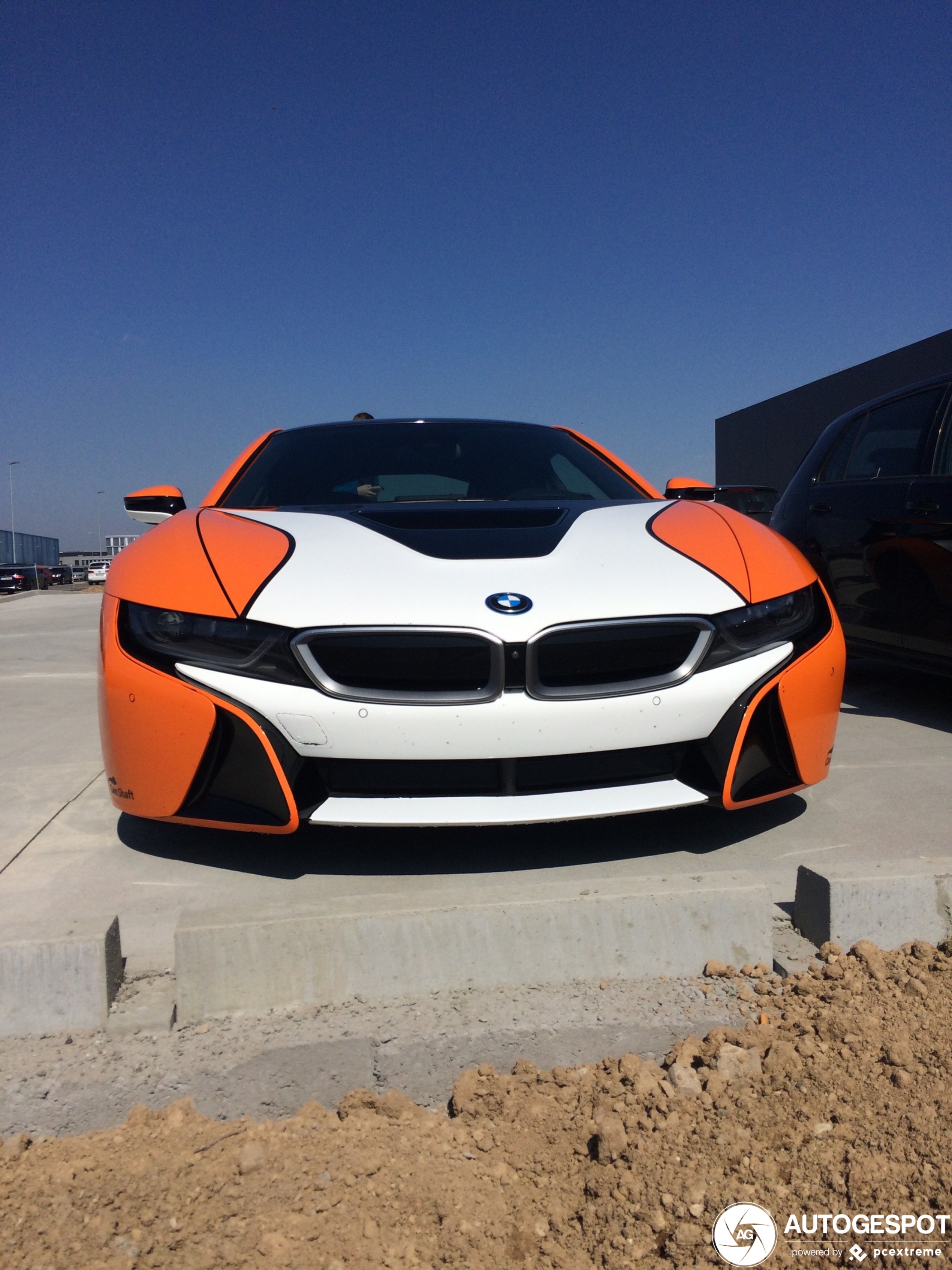 BMW i8