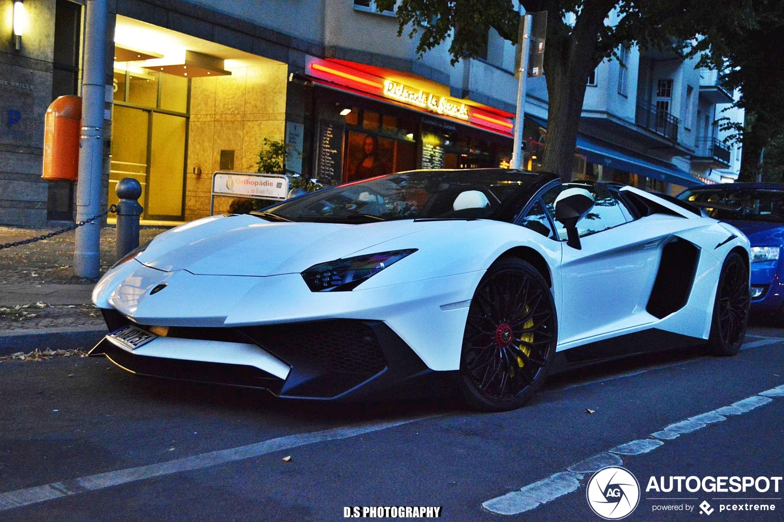 Lamborghini Aventador LP700-4 Roadster