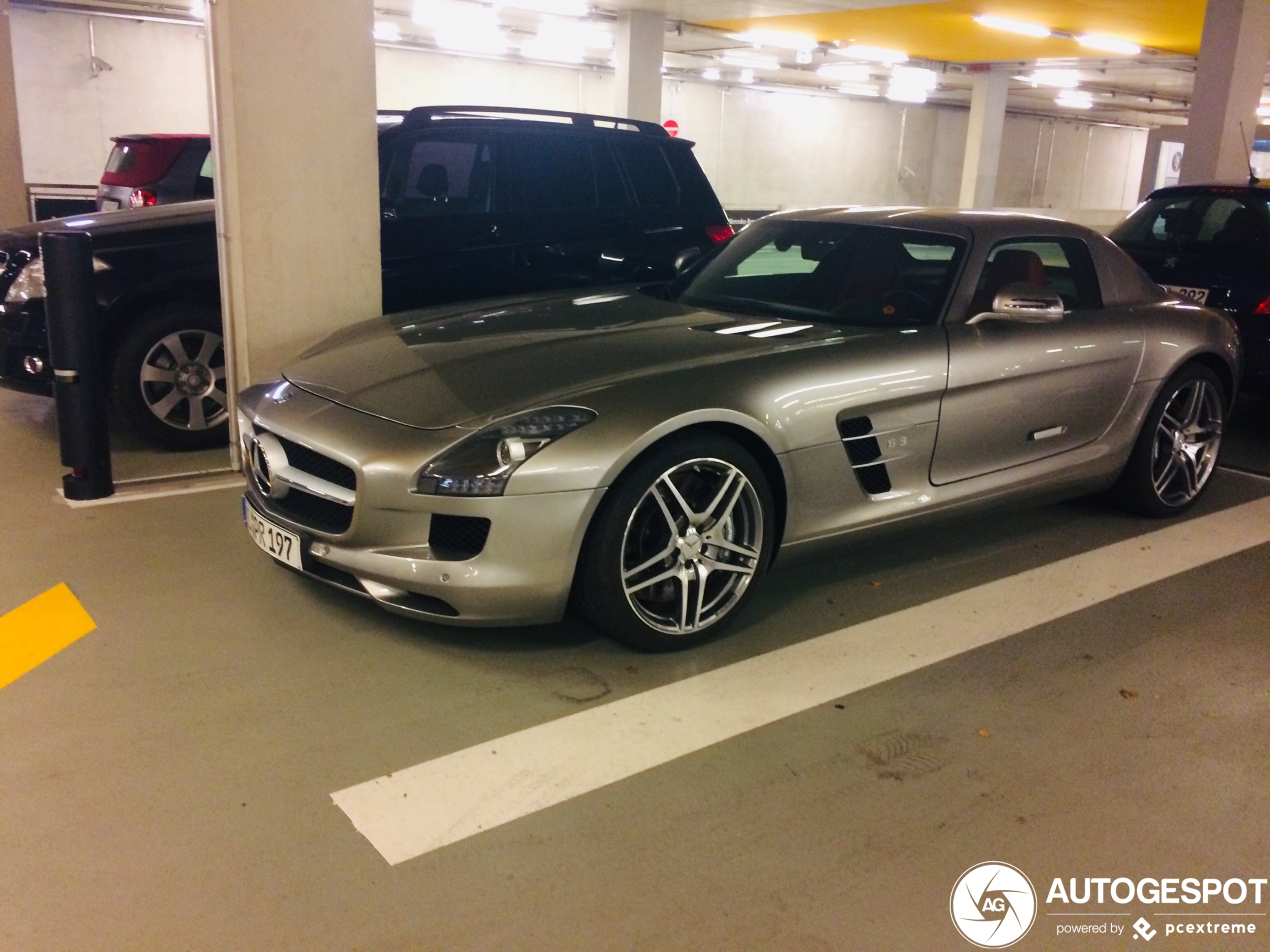 Mercedes-Benz SLS AMG