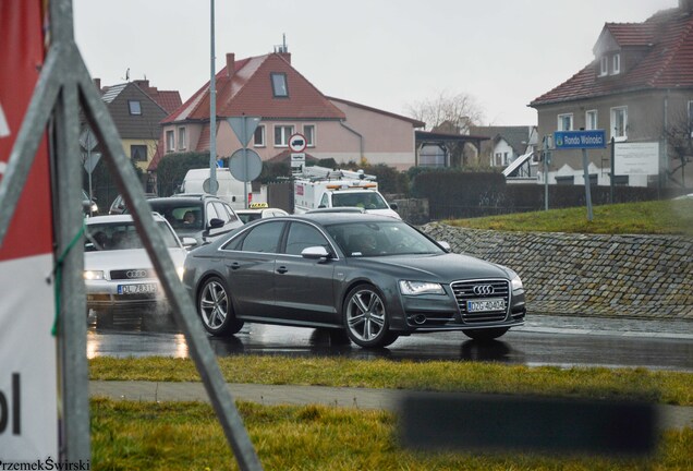 Audi S8 D4