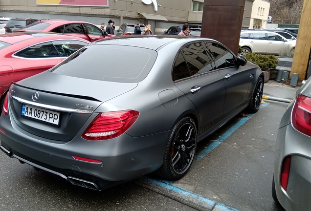 Mercedes-AMG E 63 S W213