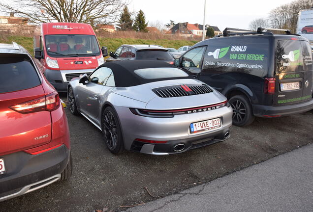 Porsche 992 Carrera 4S Cabriolet