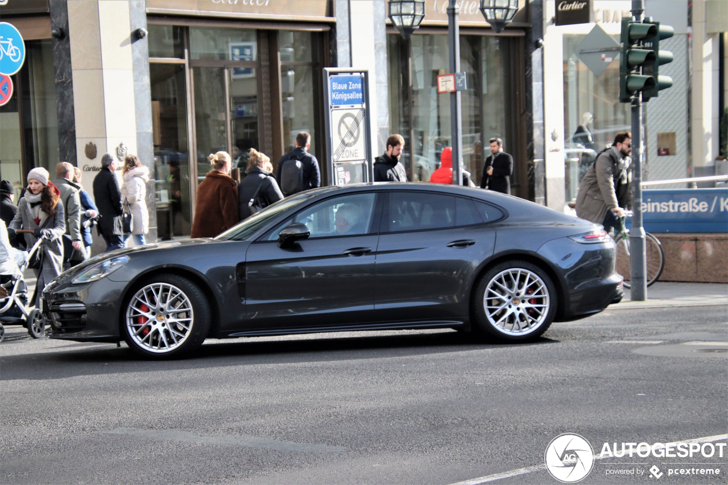 Porsche 971 Panamera GTS MkI