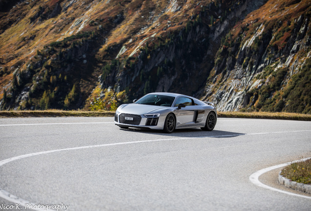 Audi R8 V10 Plus 2015