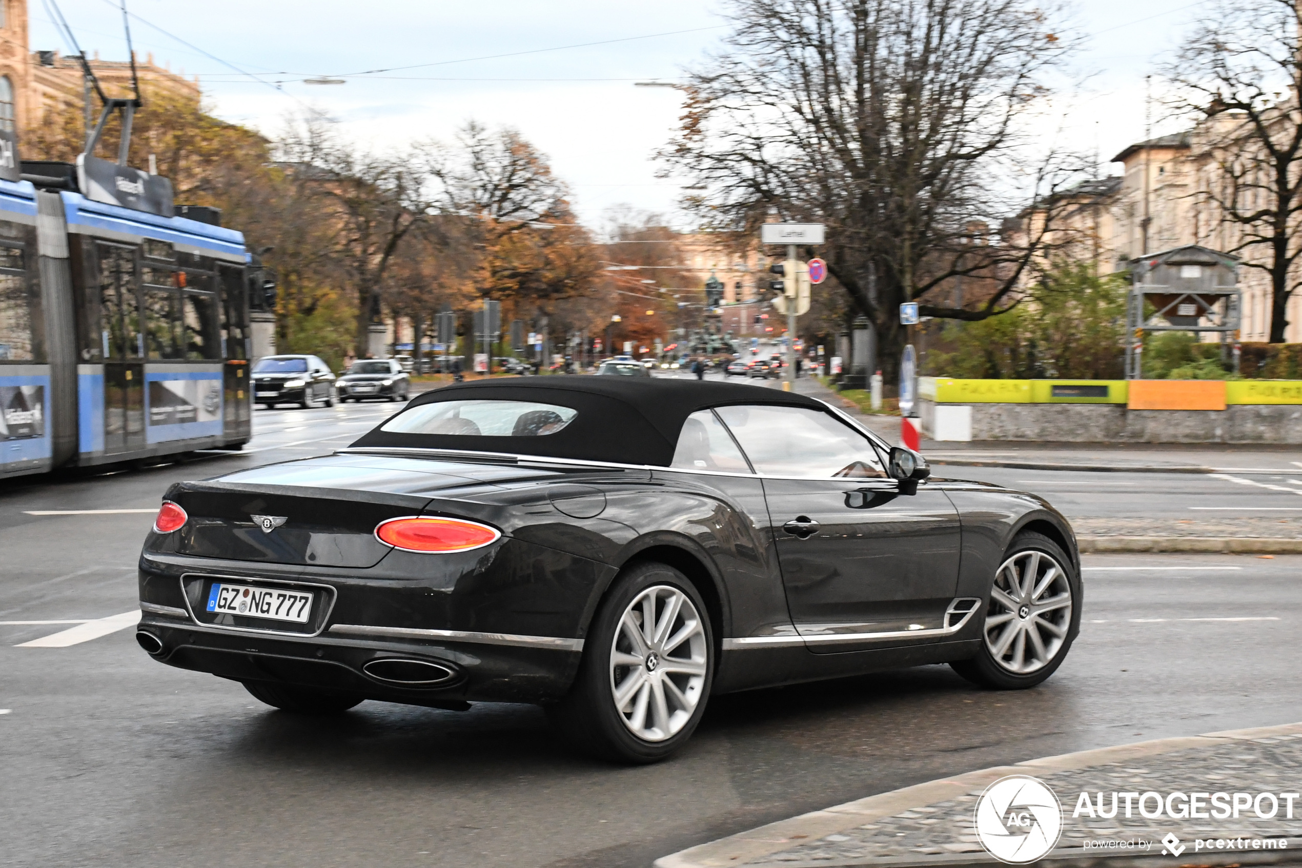 Bentley Continental GTC 2019