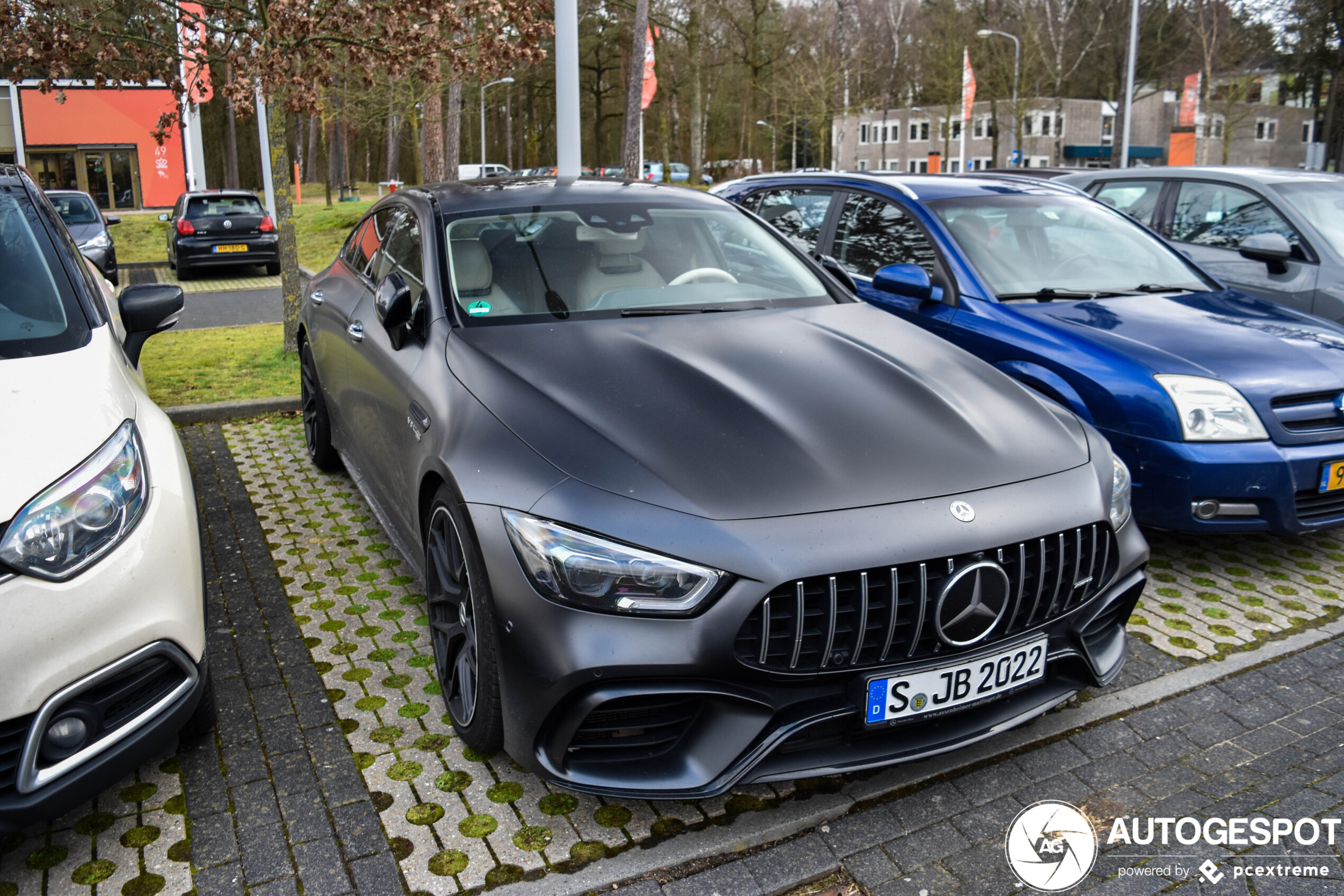 Mercedes-AMG GT 63 S X290