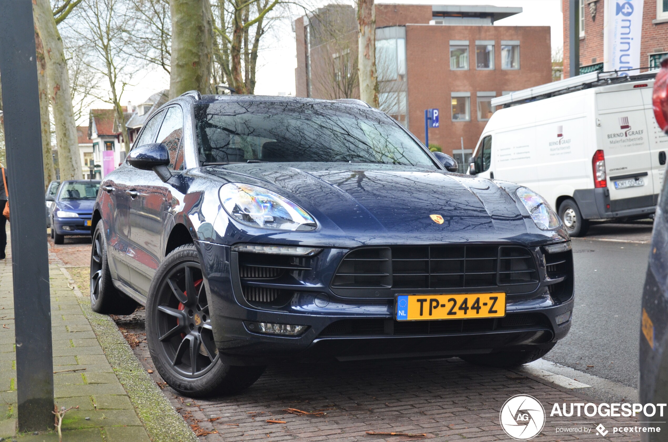 Porsche 95B Macan GTS