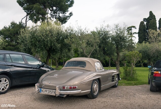 Mercedes-Benz 300SL Roadster