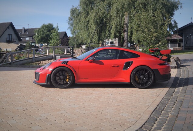 Porsche 991 GT2 RS Weissach Package