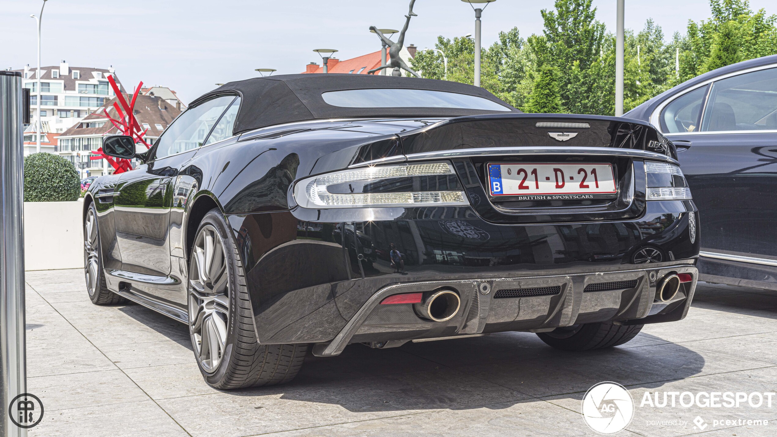 Aston Martin DBS Volante