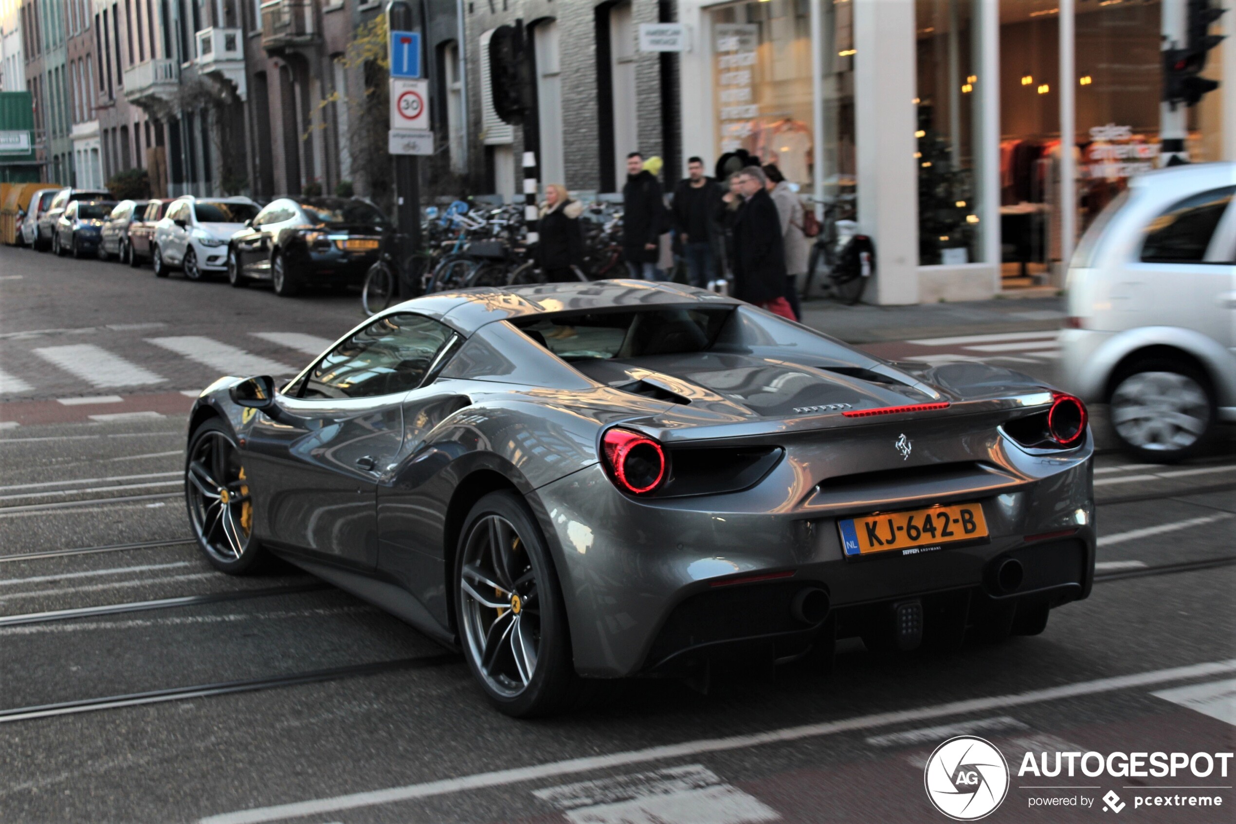 Ferrari 488 Spider