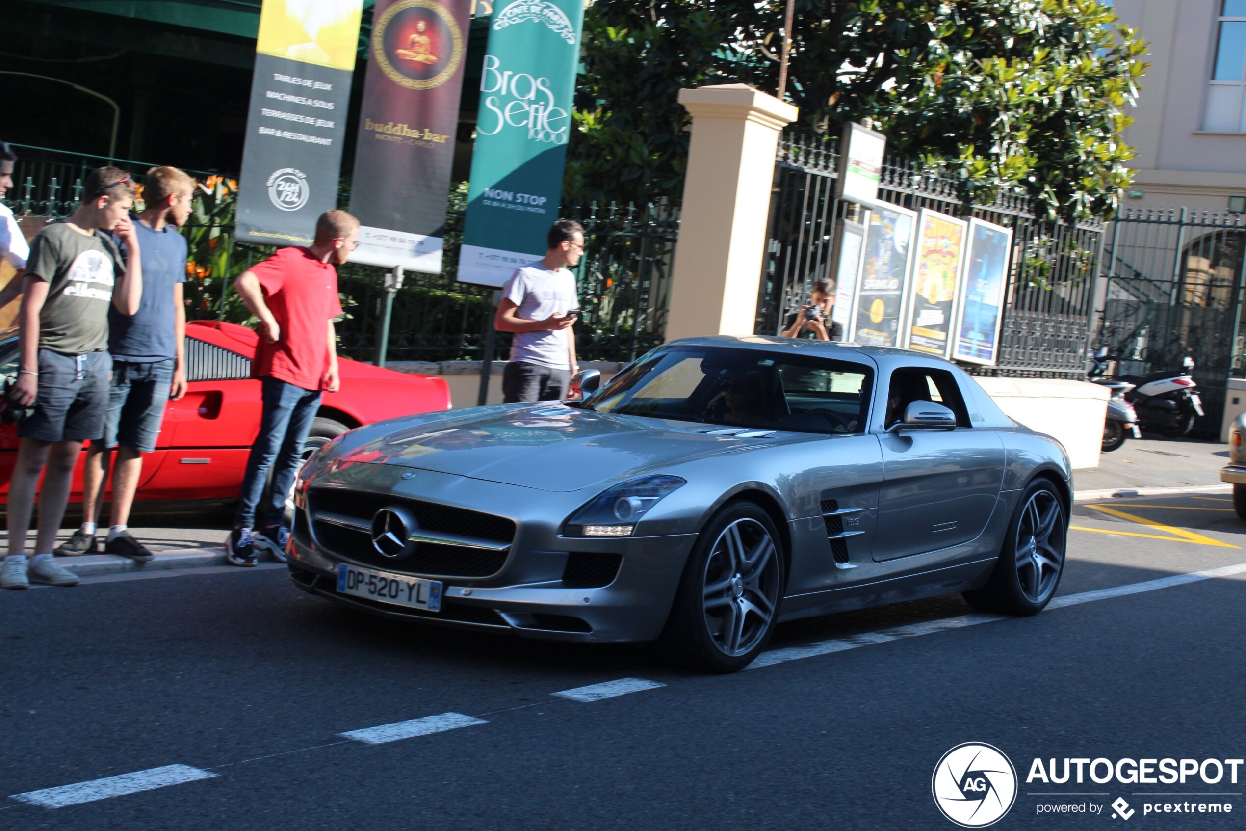 Mercedes-Benz SLS AMG