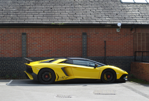 Lamborghini Aventador LP750-4 SuperVeloce Roadster