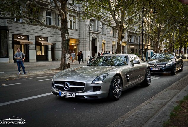 Mercedes-Benz SLS AMG