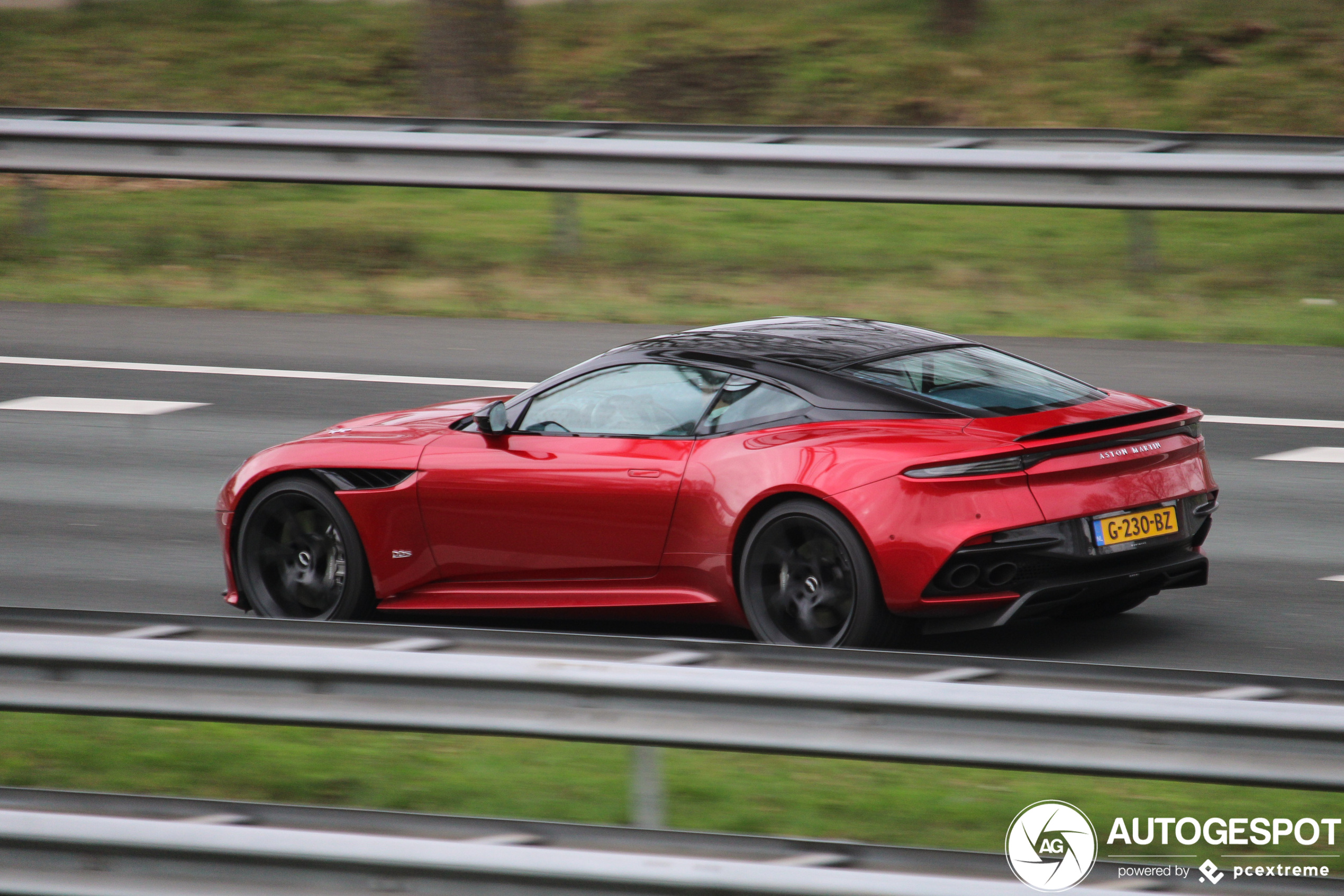 Aston Martin DBS Superleggera