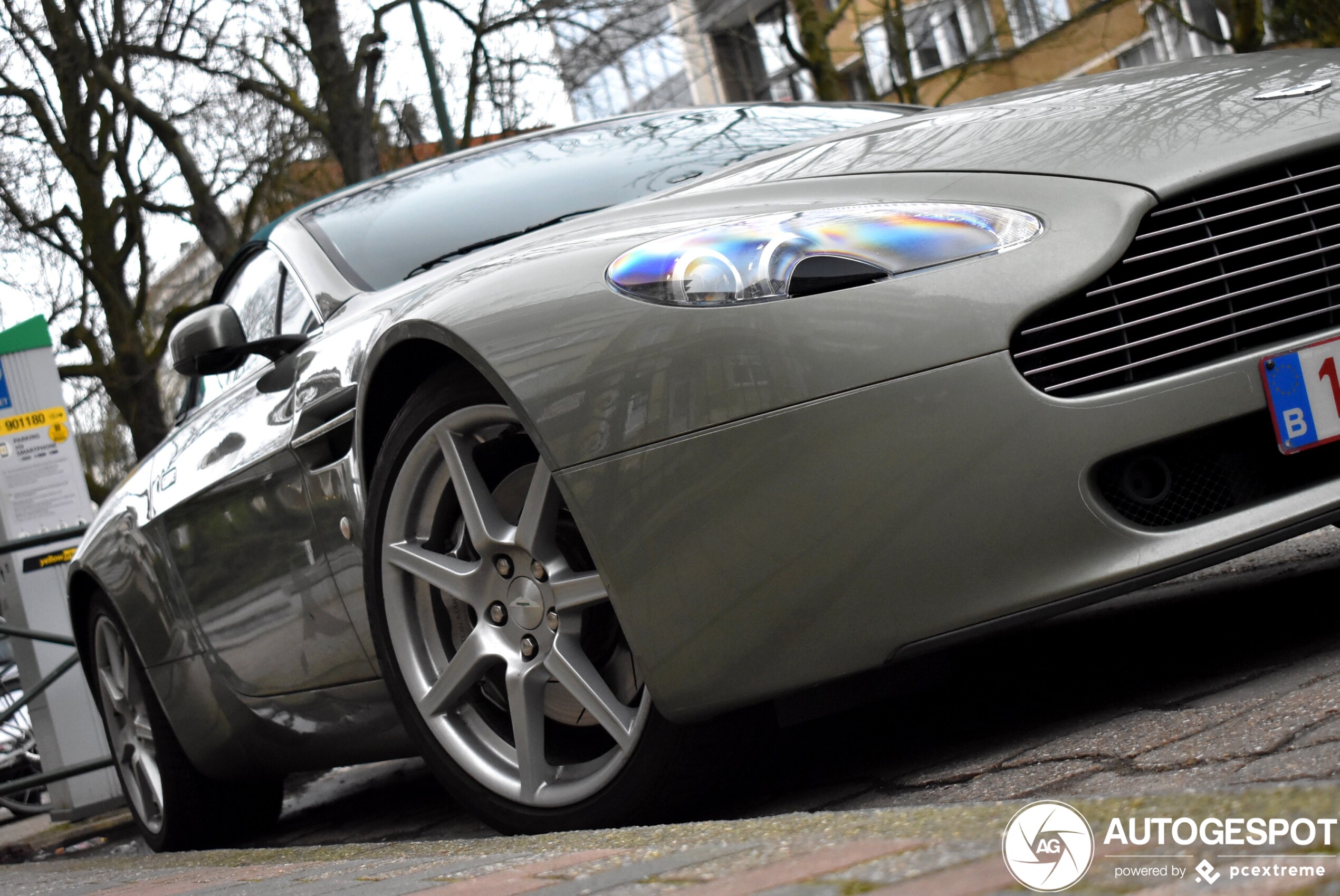 Aston Martin V8 Vantage Roadster