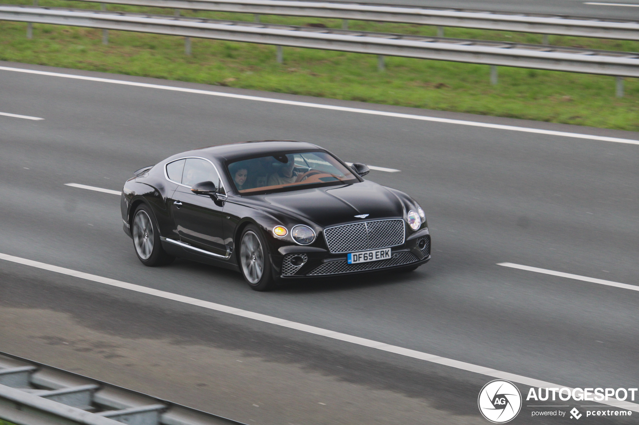 Bentley Continental GT V8 2020