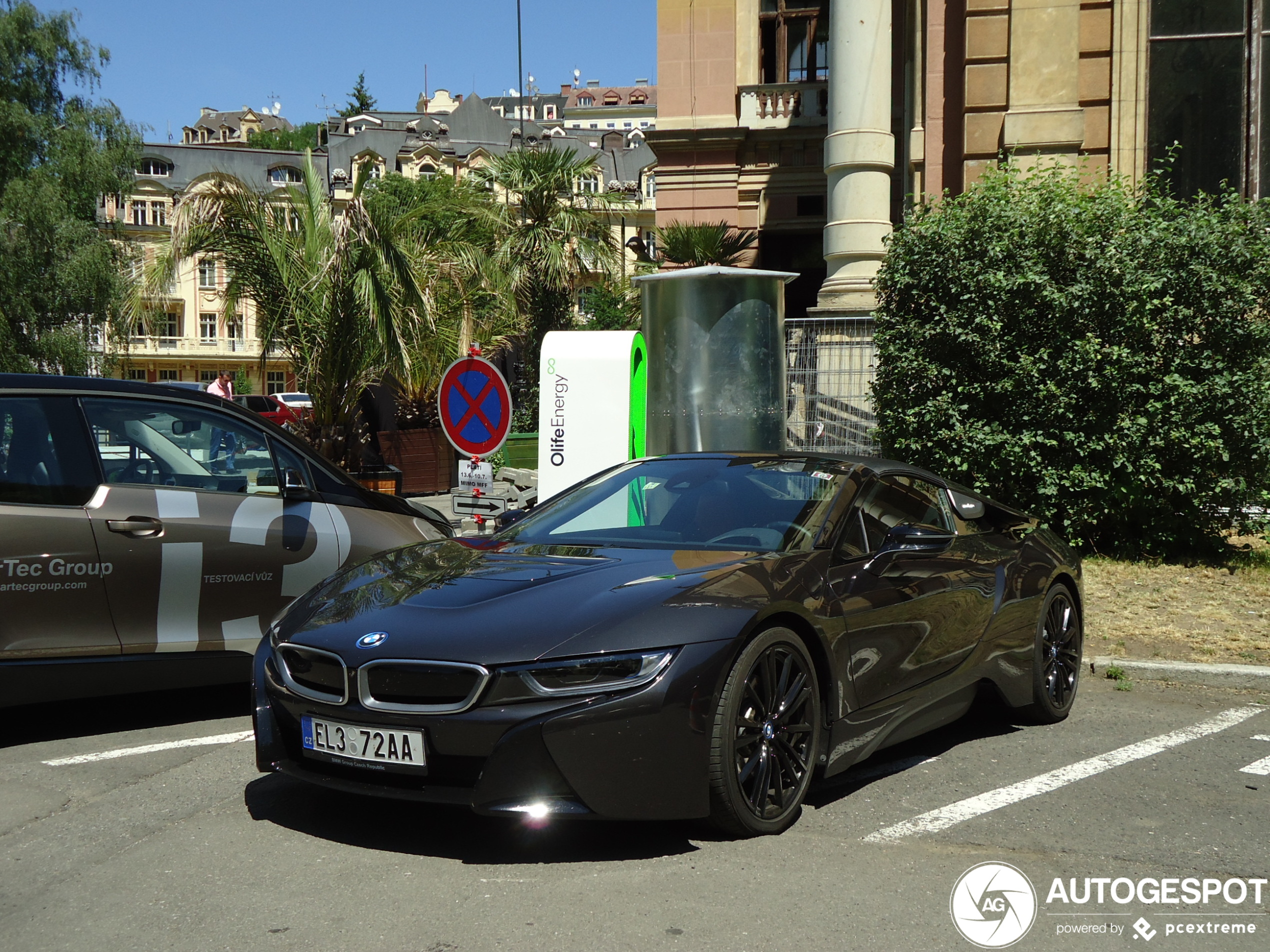 BMW i8 Roadster