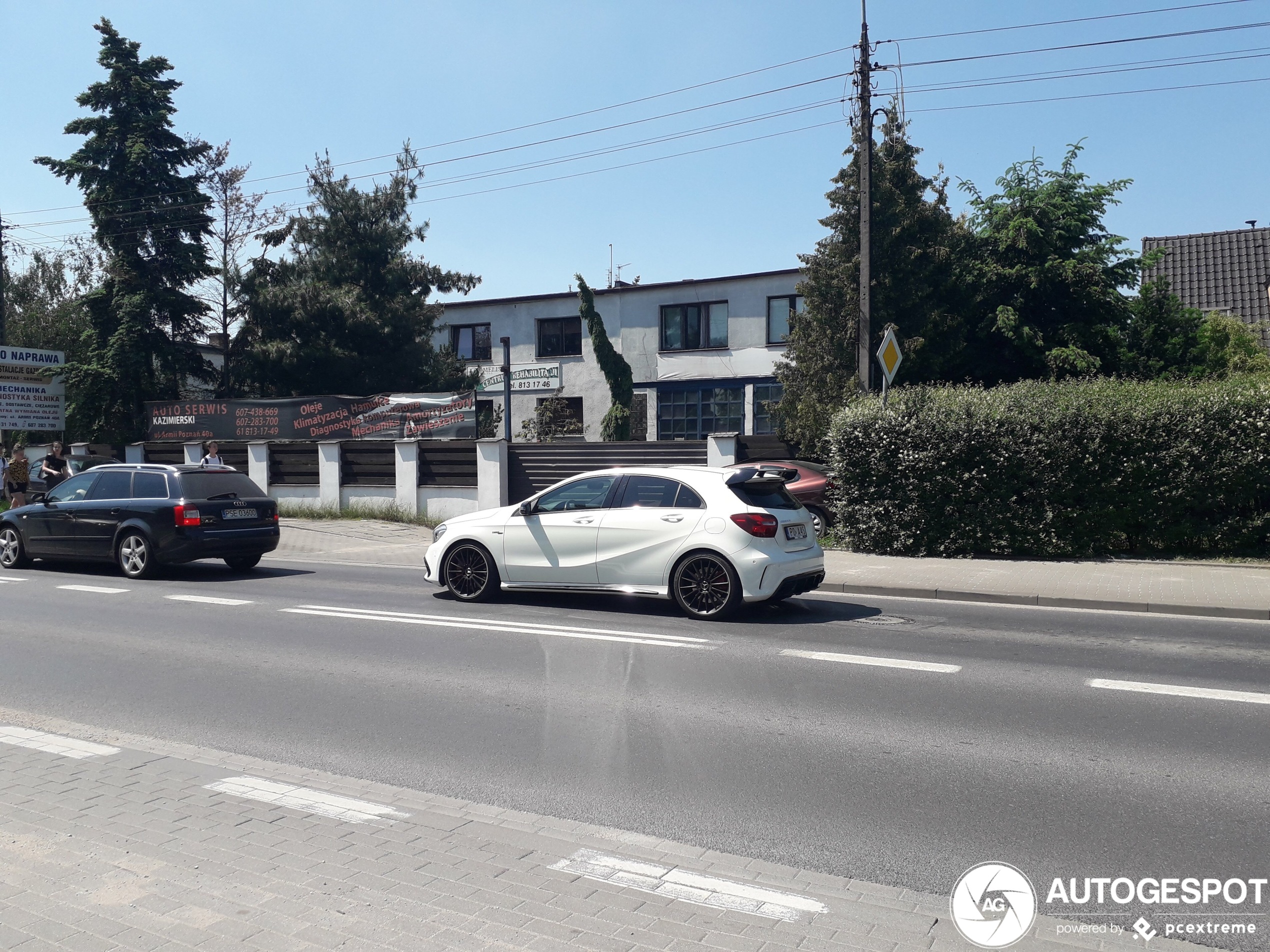 Mercedes-AMG A 45 W176 2015