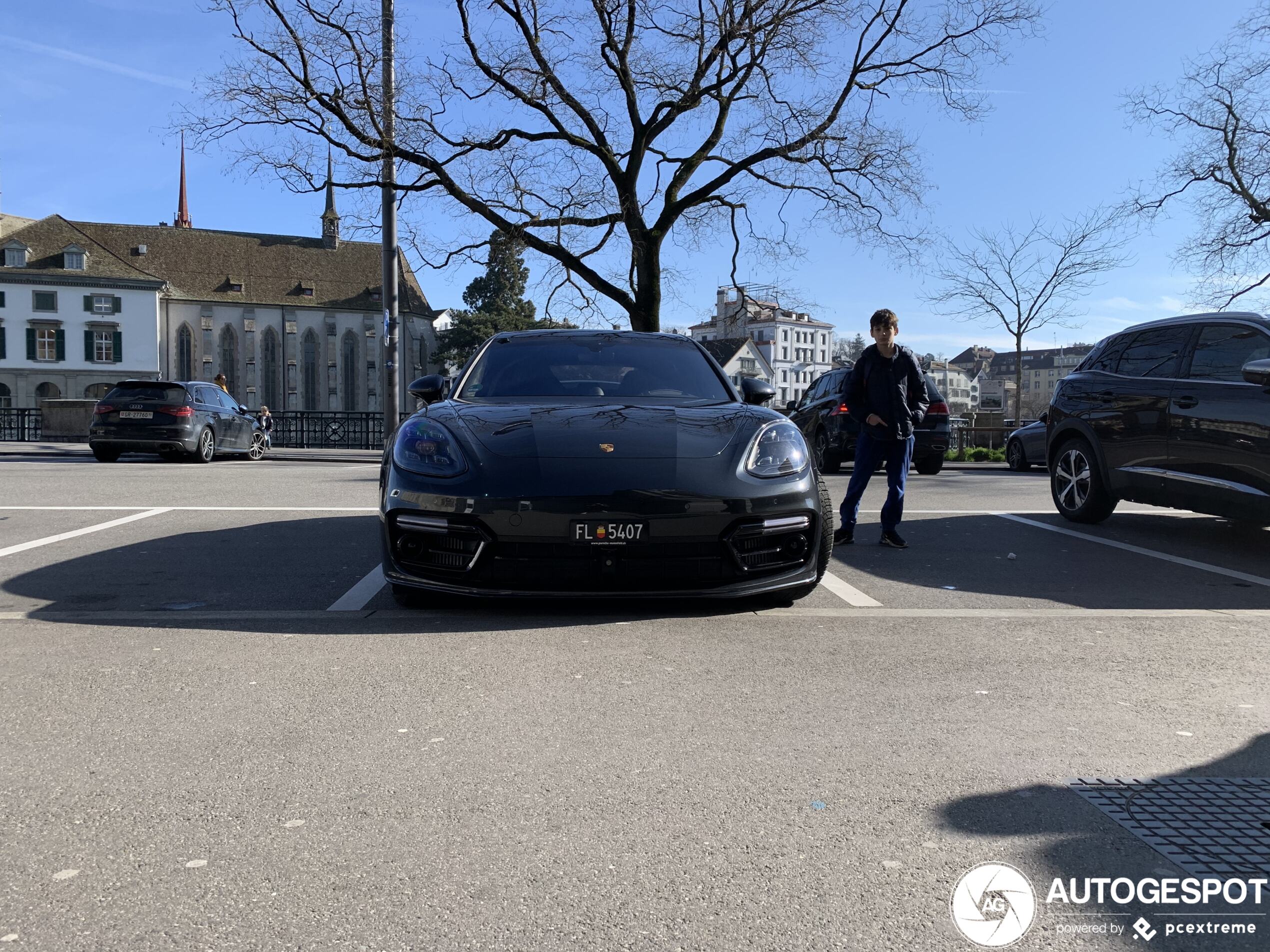 Porsche 971 Panamera Turbo S E-Hybrid Sport Turismo