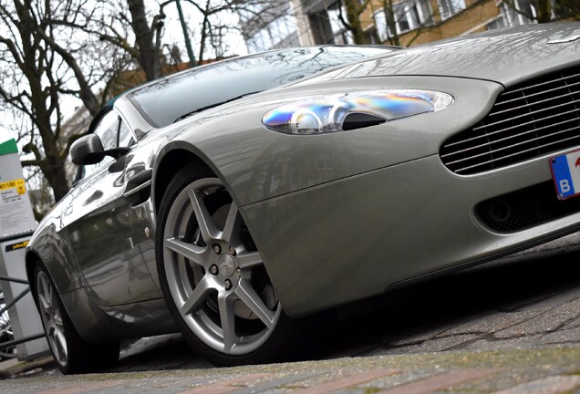 Aston Martin V8 Vantage Roadster