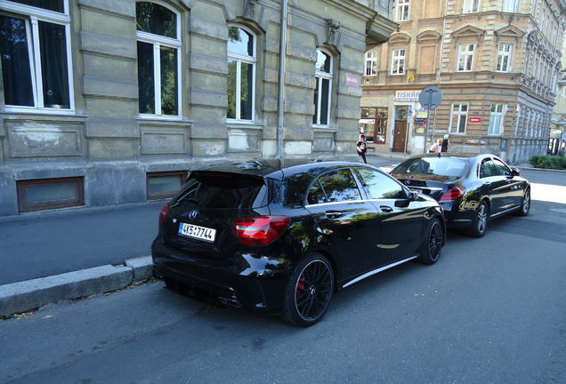 Mercedes-AMG A 45 W176 2015